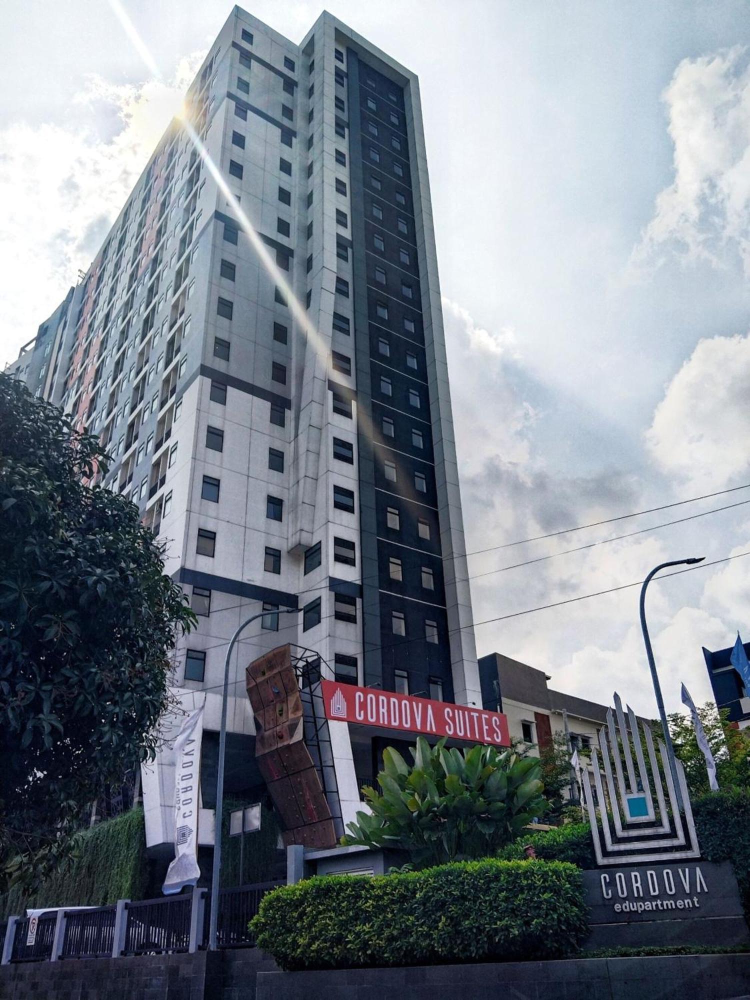 Cordova Suites Семаранг Экстерьер фото